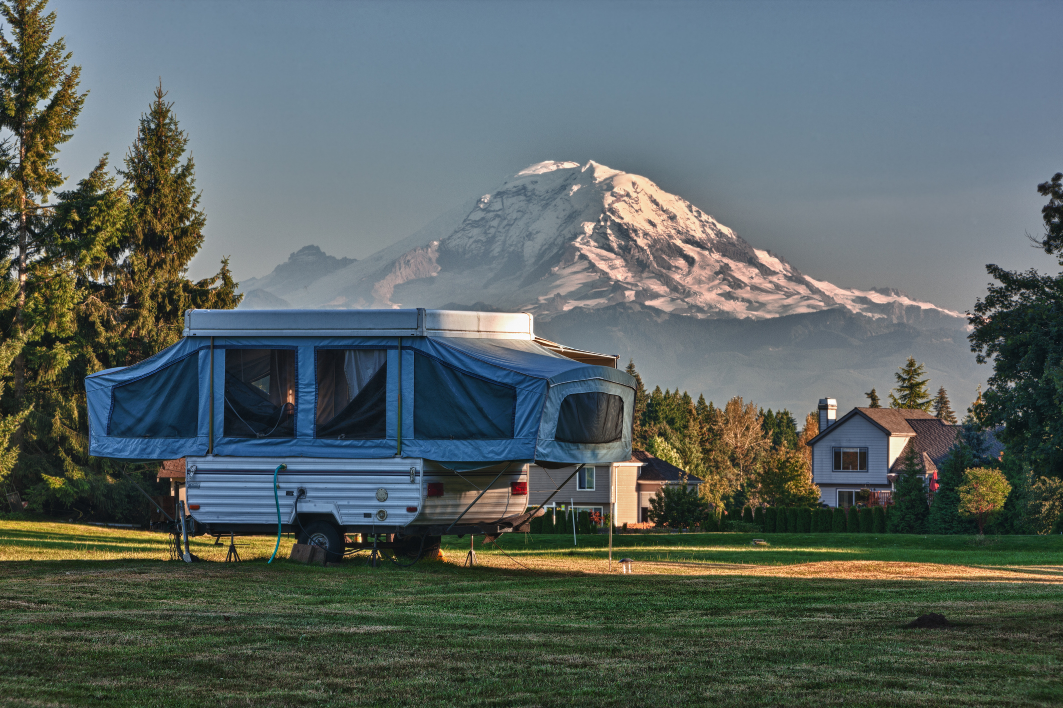 Pop-up camper